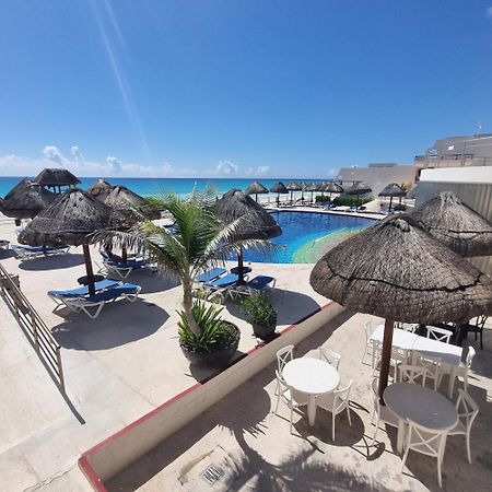 Villas Marlin 108, A Pie De Playa, Albercas, Jacuzi, Ubicacion Inmejorable Cancún Exterior foto