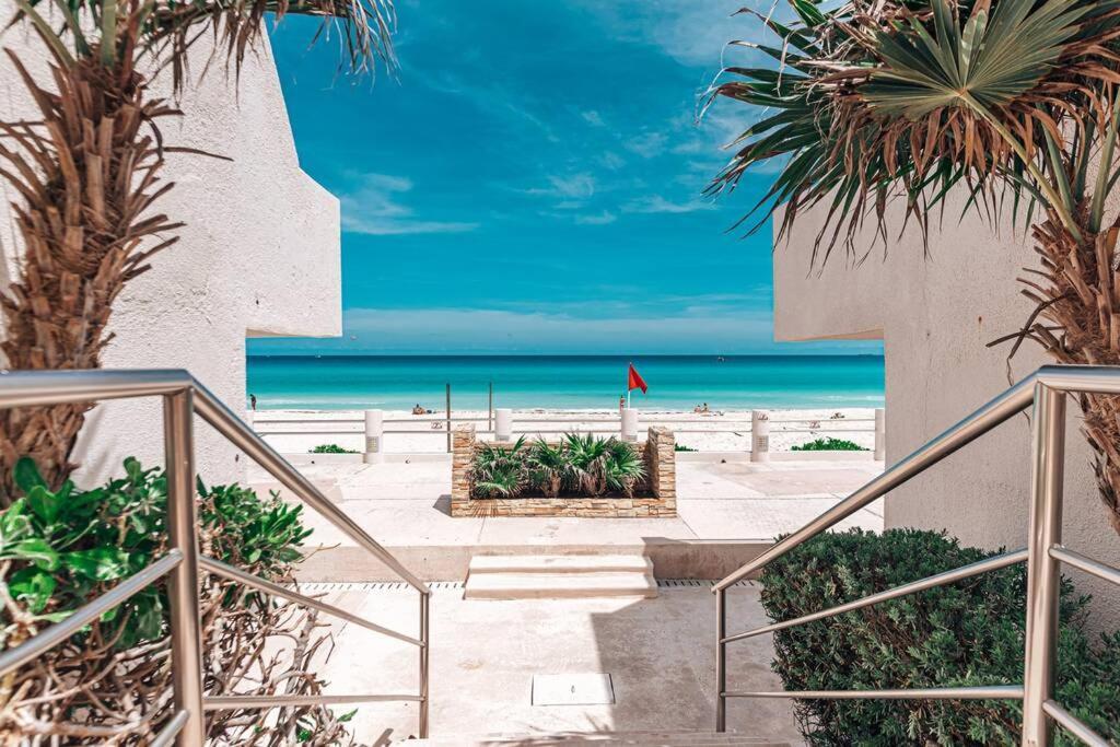 Villas Marlin 108, A Pie De Playa, Albercas, Jacuzi, Ubicacion Inmejorable Cancún Exterior foto